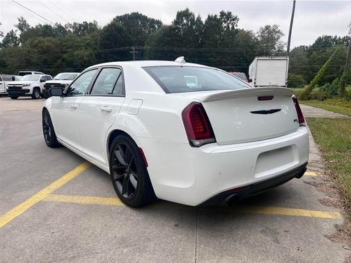 2023 Chrysler 300 C