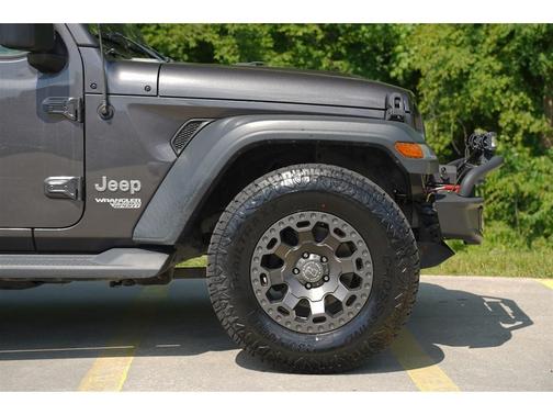 Granite Crystal Metallic Clearcoat 2018 Jeep Wrangler Unlimited Sport