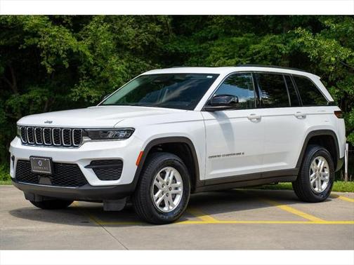 2022 Jeep Grand Cherokee Laredo