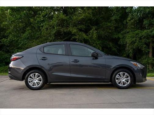 2019 Toyota Yaris Sedan L