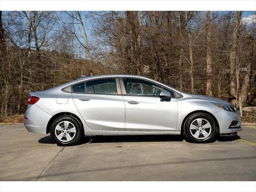 2018 Chevrolet Cruze LS
