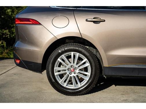 2017 Jaguar F-PACE 35t Prestige