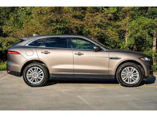 2017 Jaguar F-PACE 35t Prestige