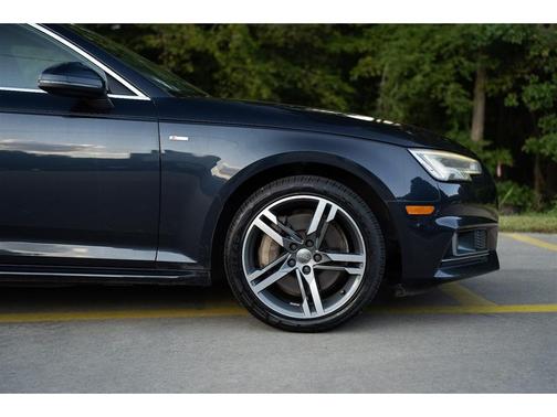 2017 Audi A4 2.0T Prestige