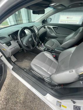 2013 Hyundai ELANTRA SE
