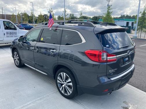 Photo 5 of 27 of 2020 Subaru Ascent Touring 7-Passenger