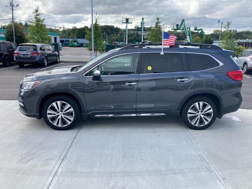 Photo 4 of 27 of 2020 Subaru Ascent Touring 7-Passenger