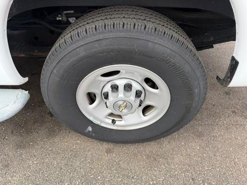 2024 Chevrolet Express 2500 RWD 2500 Regular Wheelbase WT