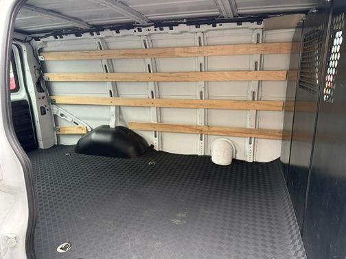 2024 Chevrolet Express 2500 RWD 2500 Regular Wheelbase WT