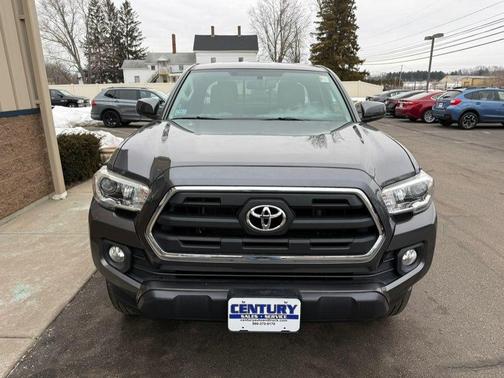 2017 Toyota Tacoma SR5