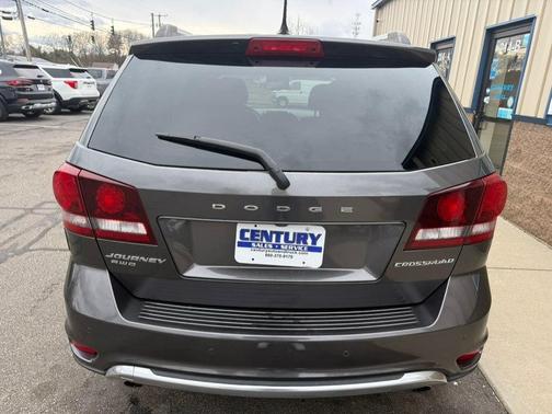 Granite Crystal Metallic Clearcoat 2016 Dodge Journey Crossroad