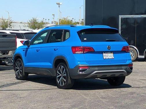 Blue 2022 Volkswagen Taos 1.5T SE
