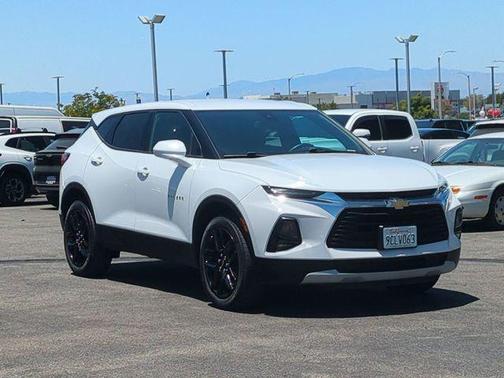 Summit White 2022 Chevrolet Blazer 2LT