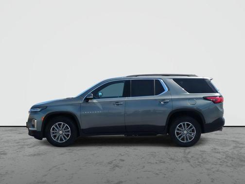 Silver Sage Metallic 2023 Chevrolet Traverse LT Cloth