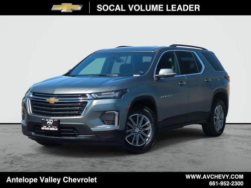 Silver Sage Metallic 2023 Chevrolet Traverse LT Cloth