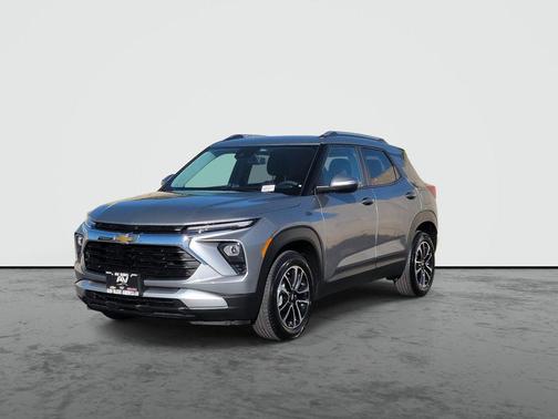 Sterling Gray Metallic 2025 Chevrolet Trailblazer LT
