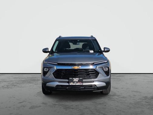Sterling Gray Metallic 2025 Chevrolet Trailblazer LT