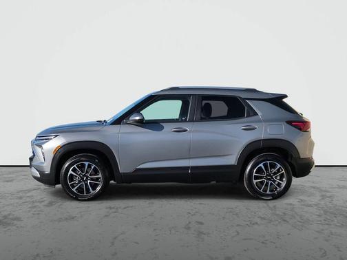 Sterling Gray Metallic 2025 Chevrolet Trailblazer LT