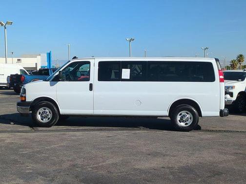 Summit White 2024 Chevrolet Express 3500 RWD 3500 Extended Wheelbase LT