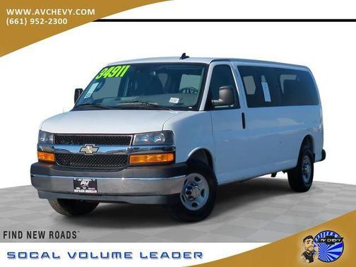 Summit White 2024 Chevrolet Express 3500 RWD 3500 Extended Wheelbase LT
