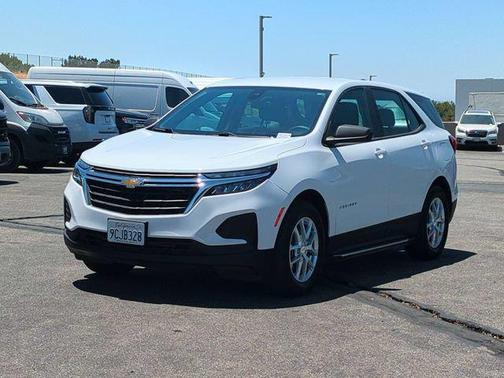 Summit White 2022 Chevrolet Equinox LS