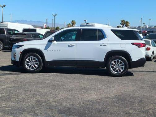 Summit White 2023 Chevrolet Traverse LS
