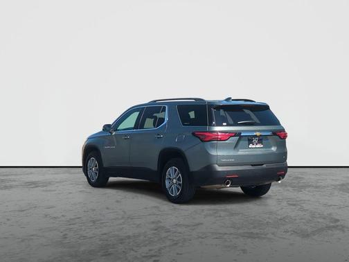 Silver Sage Metallic 2023 Chevrolet Traverse LT Cloth