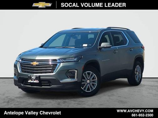 Silver Sage Metallic 2023 Chevrolet Traverse LT Cloth
