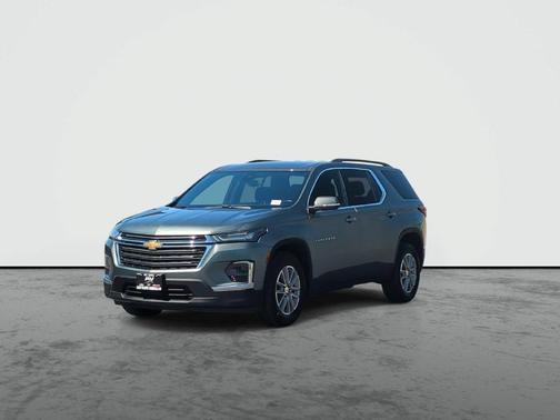 Silver Sage Metallic 2023 Chevrolet Traverse LT Cloth