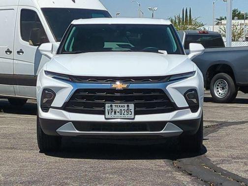 Summit White 2025 Chevrolet Blazer 2LT