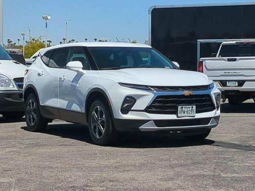 Summit White 2025 Chevrolet Blazer 2LT