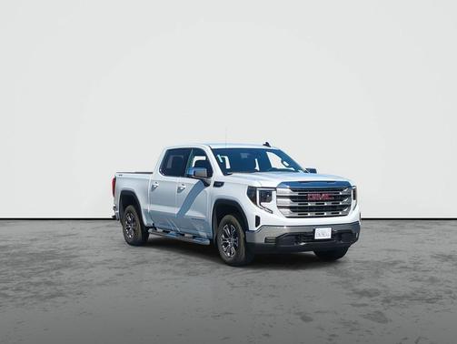 Summit White 2026 GMC Sierra 1500 SLE