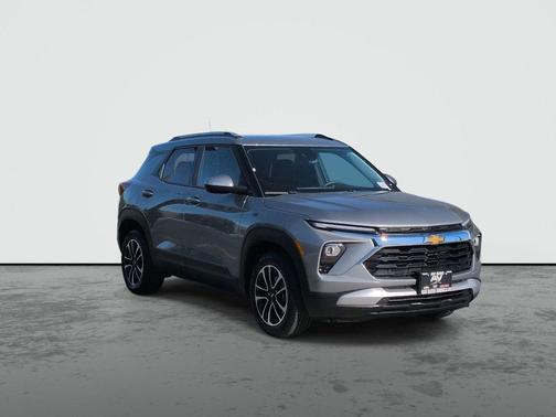 Sterling Gray Metallic 2025 Chevrolet Trailblazer LT