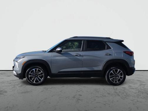 Sterling Gray Metallic 2025 Chevrolet Trailblazer LT