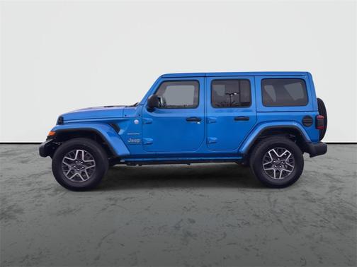 2024 Jeep Wrangler 4-Door Sahara 4x4