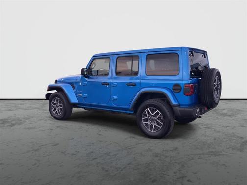 2024 Jeep Wrangler 4-Door Sahara 4x4
