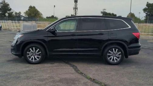 Crystal Black Pearl 2022 Honda Pilot 2WD EX-L