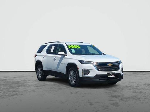 Summit White 2023 Chevrolet Traverse LT Cloth