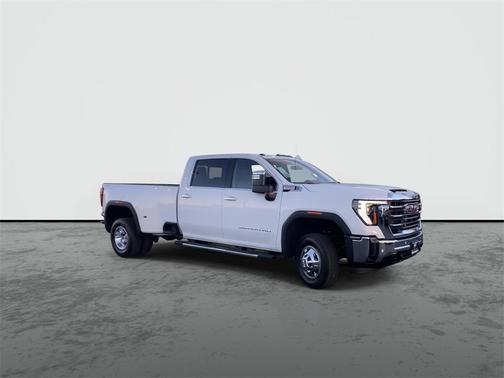 2026 GMC Sierra 3500 SLT