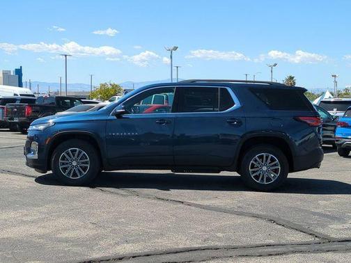 Northsky Blue Metallic 2023 Chevrolet Traverse LT Cloth