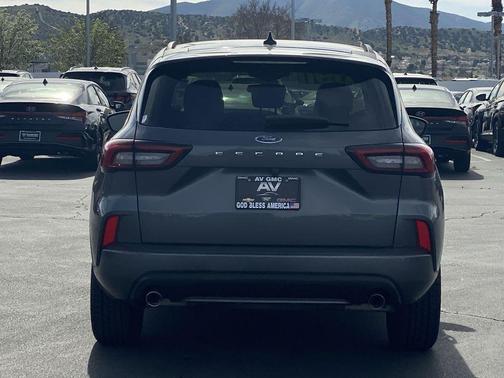 CARBONIZED GRAY METALLIC 2023 Ford Escape ST-Line