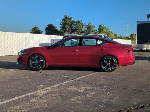 Scarlet Ember 2025 Nissan Altima SR FWD