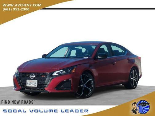 Scarlet Ember 2025 Nissan Altima SR FWD