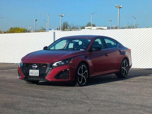 Scarlet Ember 2025 Nissan Altima SR FWD