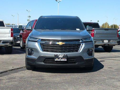 Sterling Gray Metallic 2023 Chevrolet Traverse LS