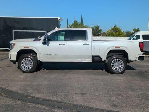 White Frost Tricoat 2021 GMC Sierra 2500 Denali