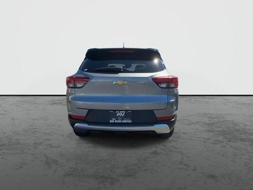 Sterling Gray Metallic 2023 Chevrolet Trailblazer LT