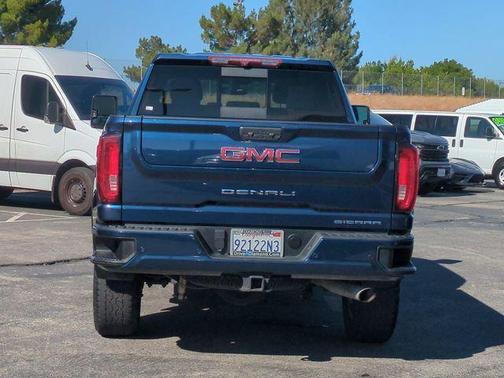 Pacific Blue Metallic 2022 GMC Sierra 2500 Denali