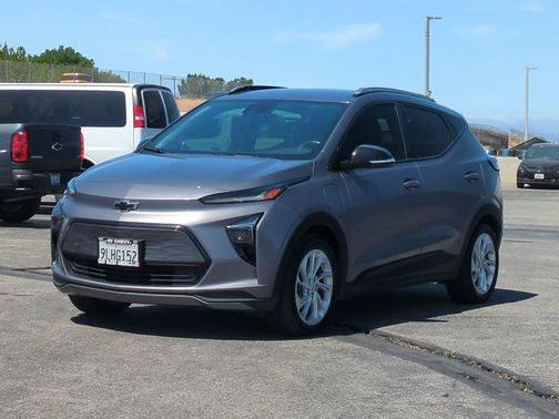Gray Ghost Metallic 2023 Chevrolet Bolt EUV FWD LT