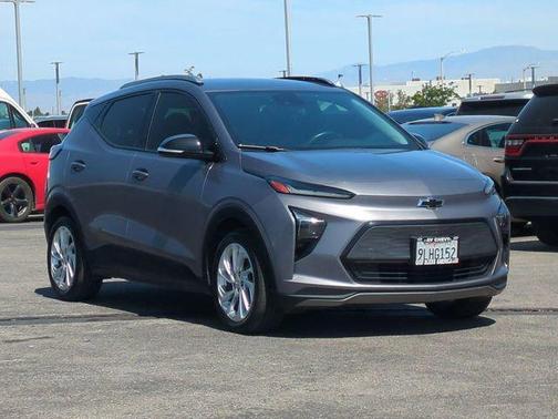 Gray Ghost Metallic 2023 Chevrolet Bolt EUV FWD LT